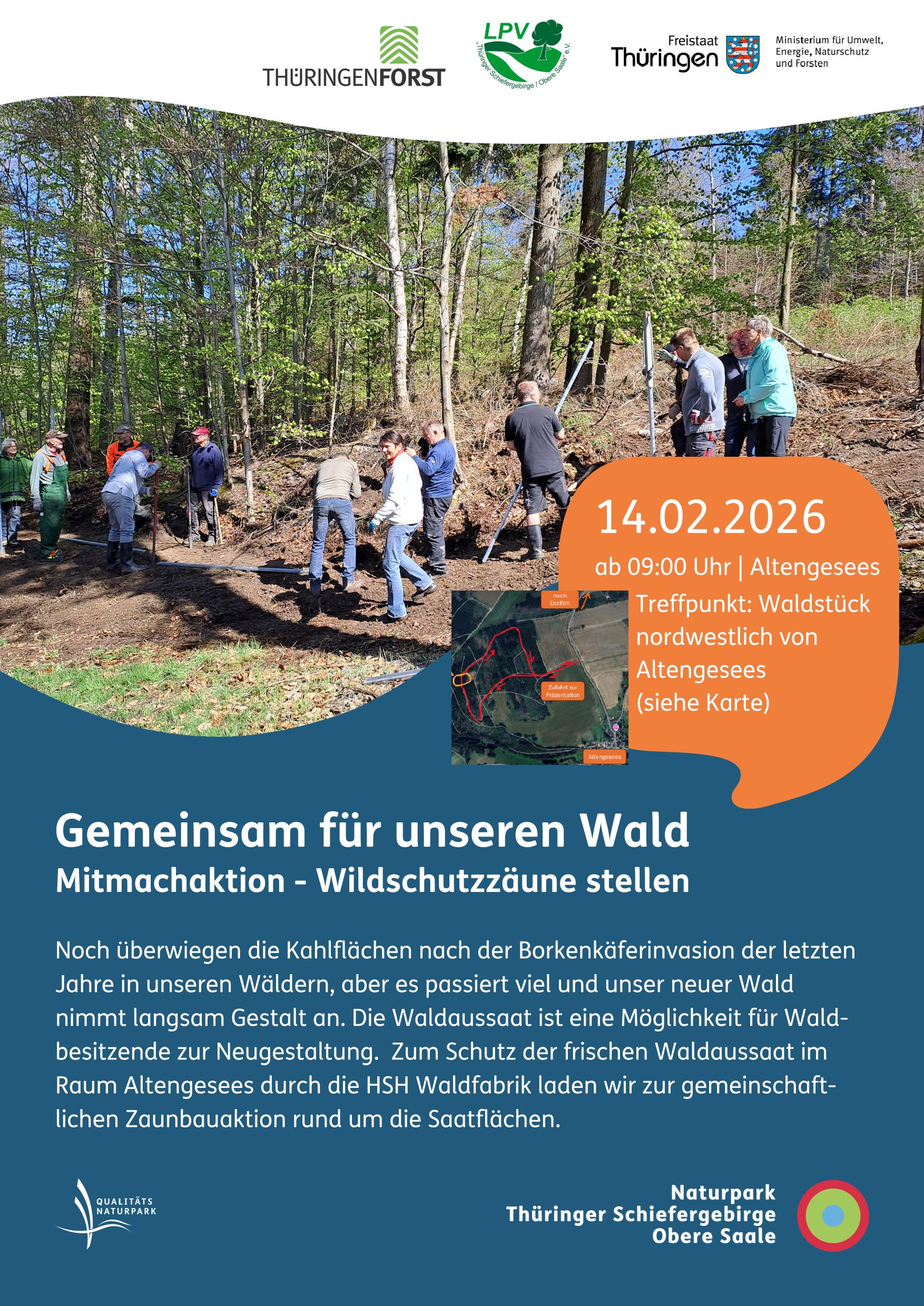 viele Menschen im Wald beim Aufbau der Wildschutzzäune